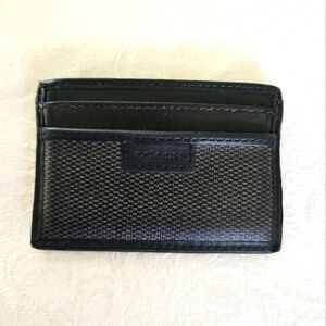 Coach Unisex Card Holder with Minimalist Design
